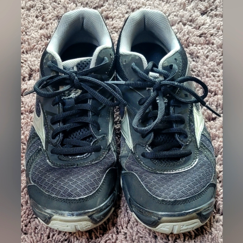 Mizuno Volleyball Shoe